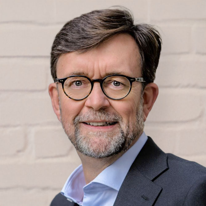 Dr. Jörg Sandvoss - Miembro del Consejo Asesor de IVU Traffic Technologies AG